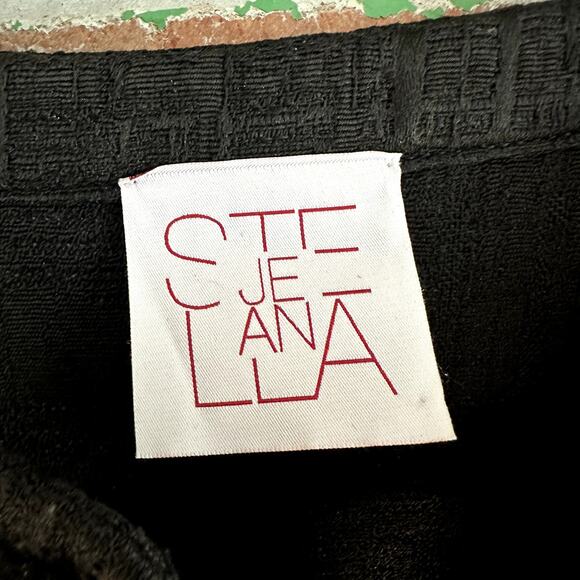 Stella Jean Bird Embroidered Short Sleeve Tiered Midi Dress Black. - Picture 6 of 6